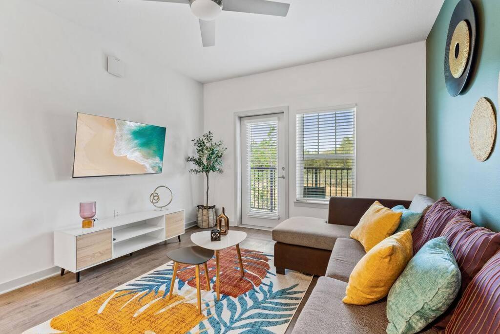 Complete Apartment ,10 Min To Parks Pets Allowed, Resort-Style Amenities أورلاندو المظهر الخارجي الصورة