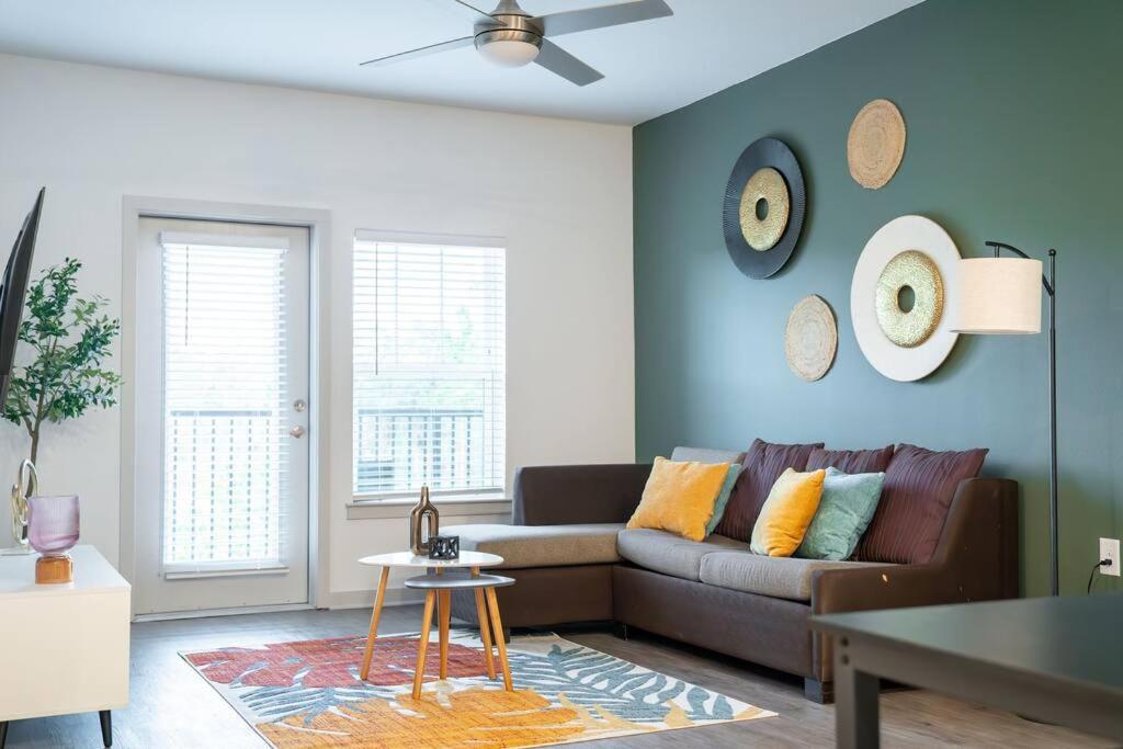 Complete Apartment ,10 Min To Parks Pets Allowed, Resort-Style Amenities أورلاندو المظهر الخارجي الصورة