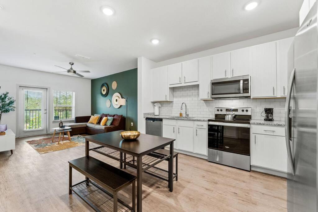 Complete Apartment ,10 Min To Parks Pets Allowed, Resort-Style Amenities أورلاندو المظهر الخارجي الصورة