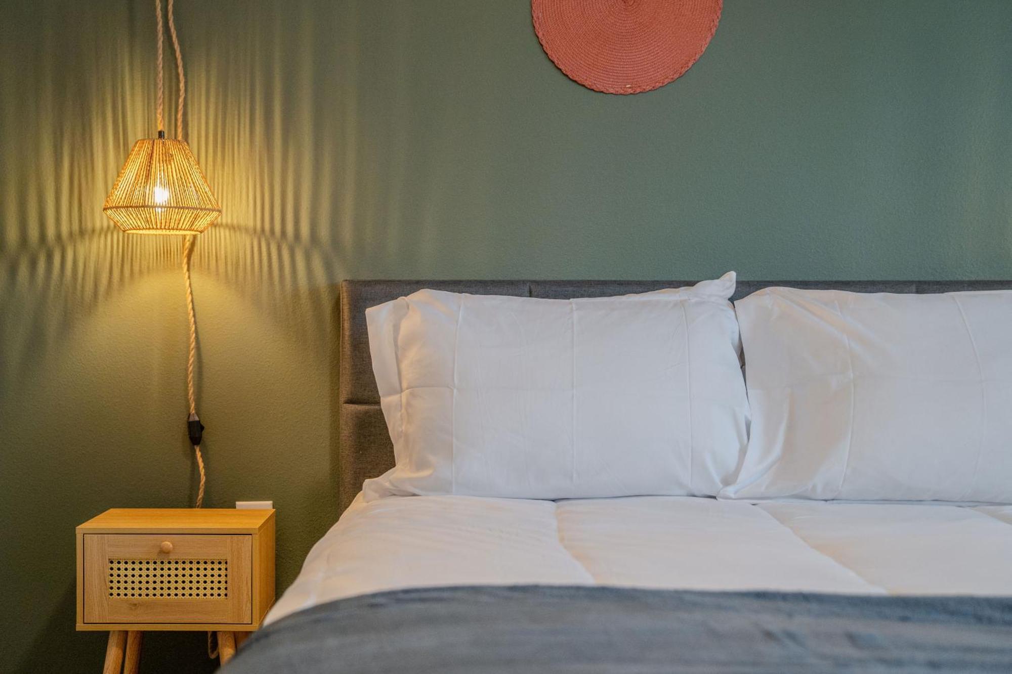 Complete Apartment ,10 Min To Parks Pets Allowed, Resort-Style Amenities أورلاندو المظهر الخارجي الصورة